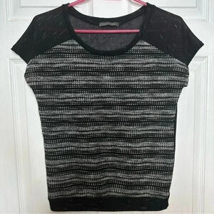 Suzy Shier T-Shirt Black & White Size  Medium